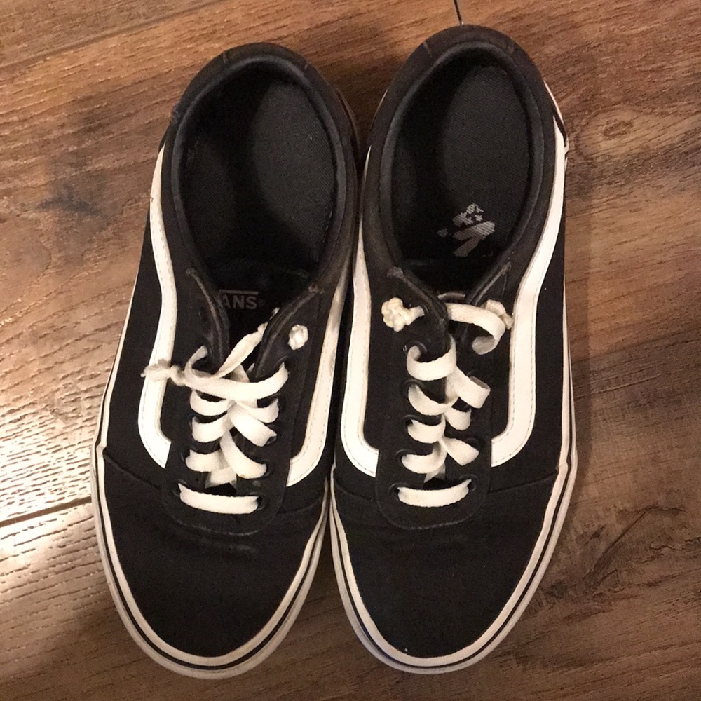 Vans Black and White Sneakers - Picture 2 of 4